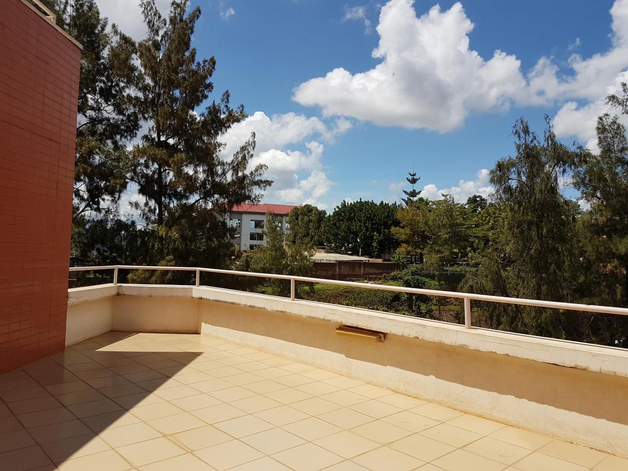 Beausejour Hotel Kigali Buitenkant foto