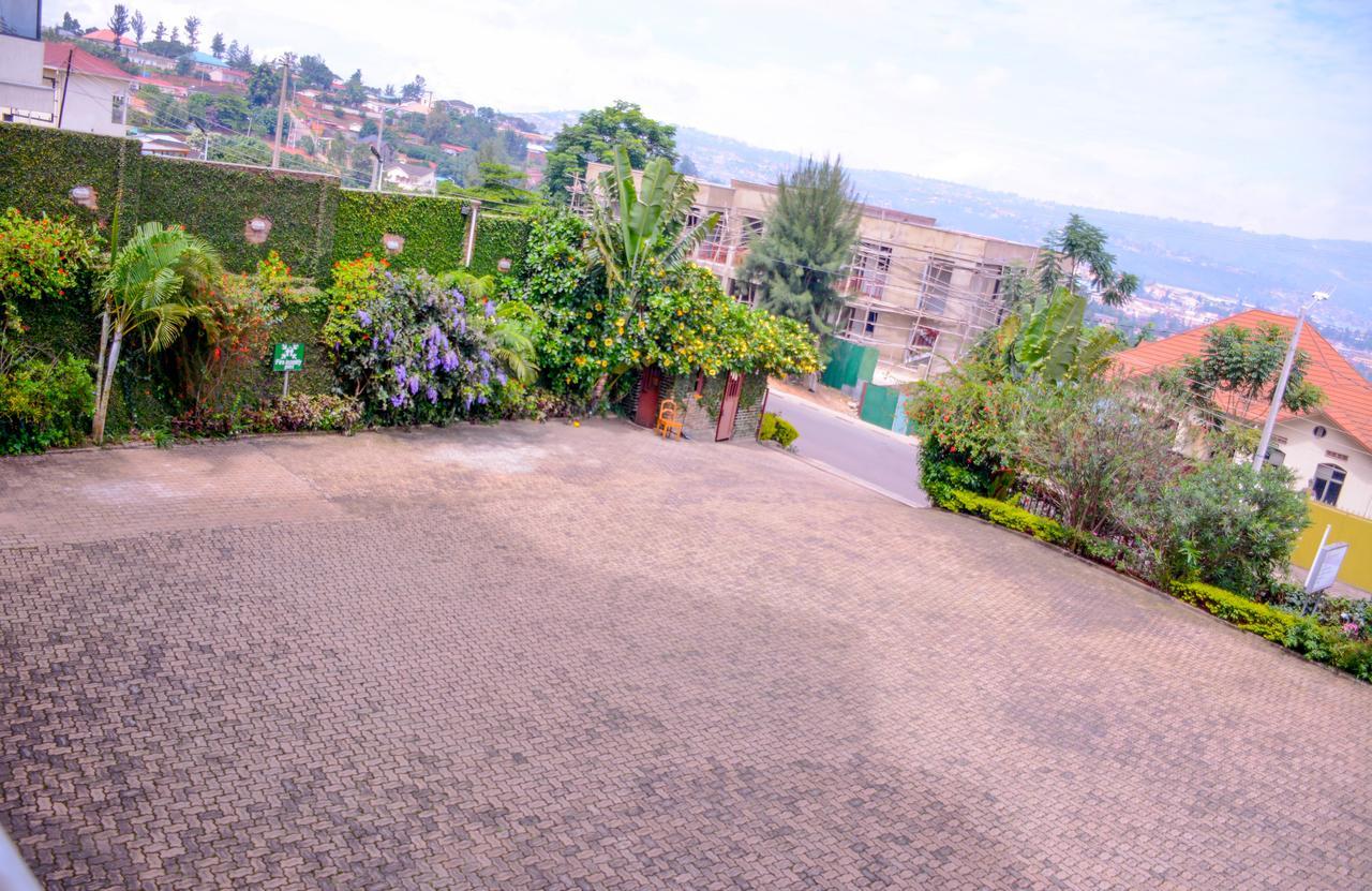 Beausejour Hotel Kigali Buitenkant foto