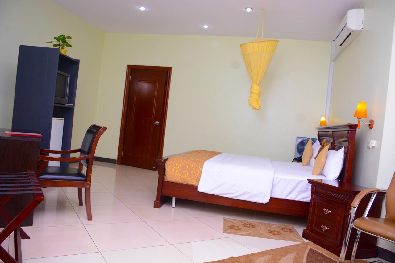 Beausejour Hotel Kigali Buitenkant foto