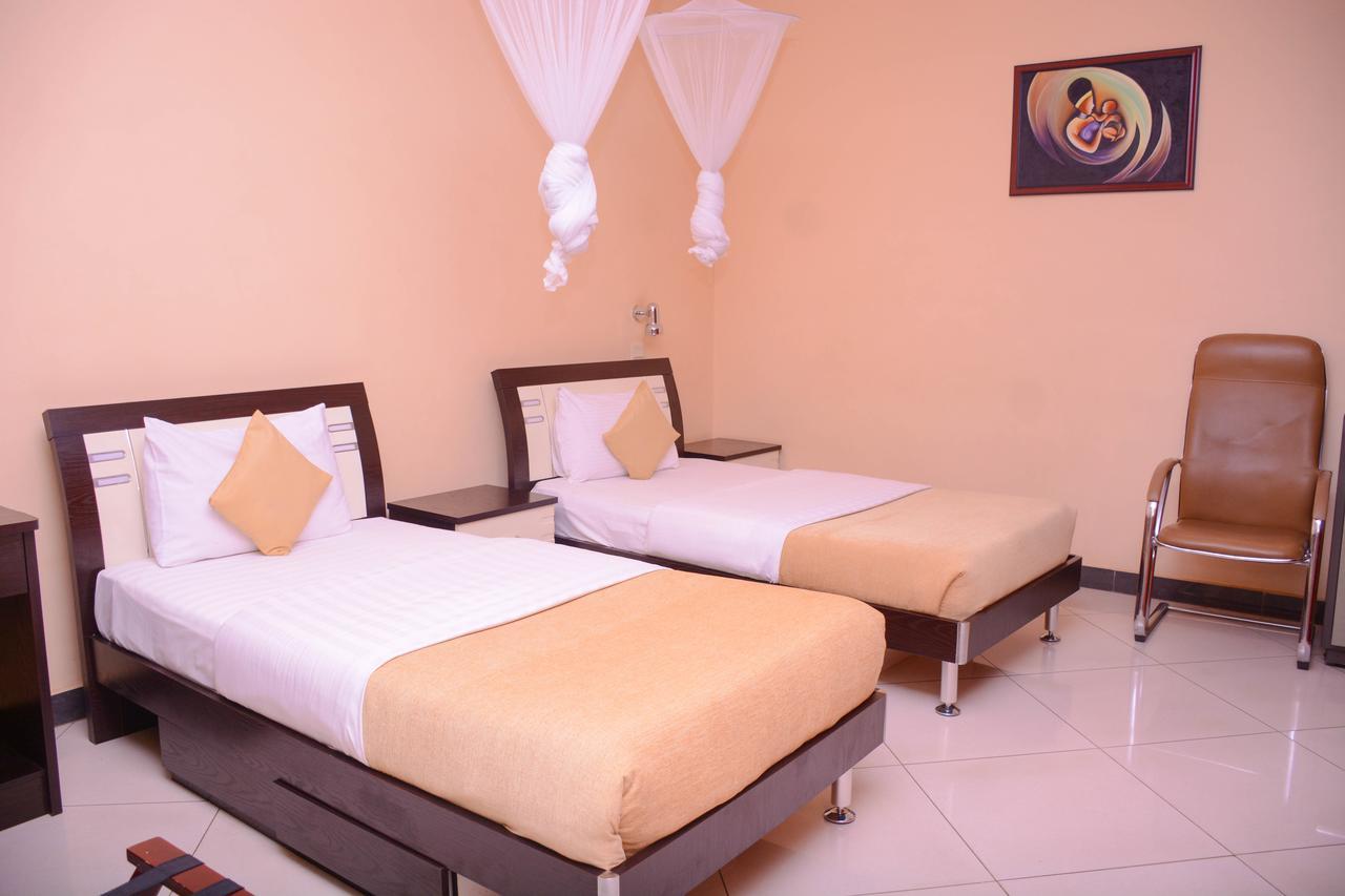 Beausejour Hotel Kigali Buitenkant foto