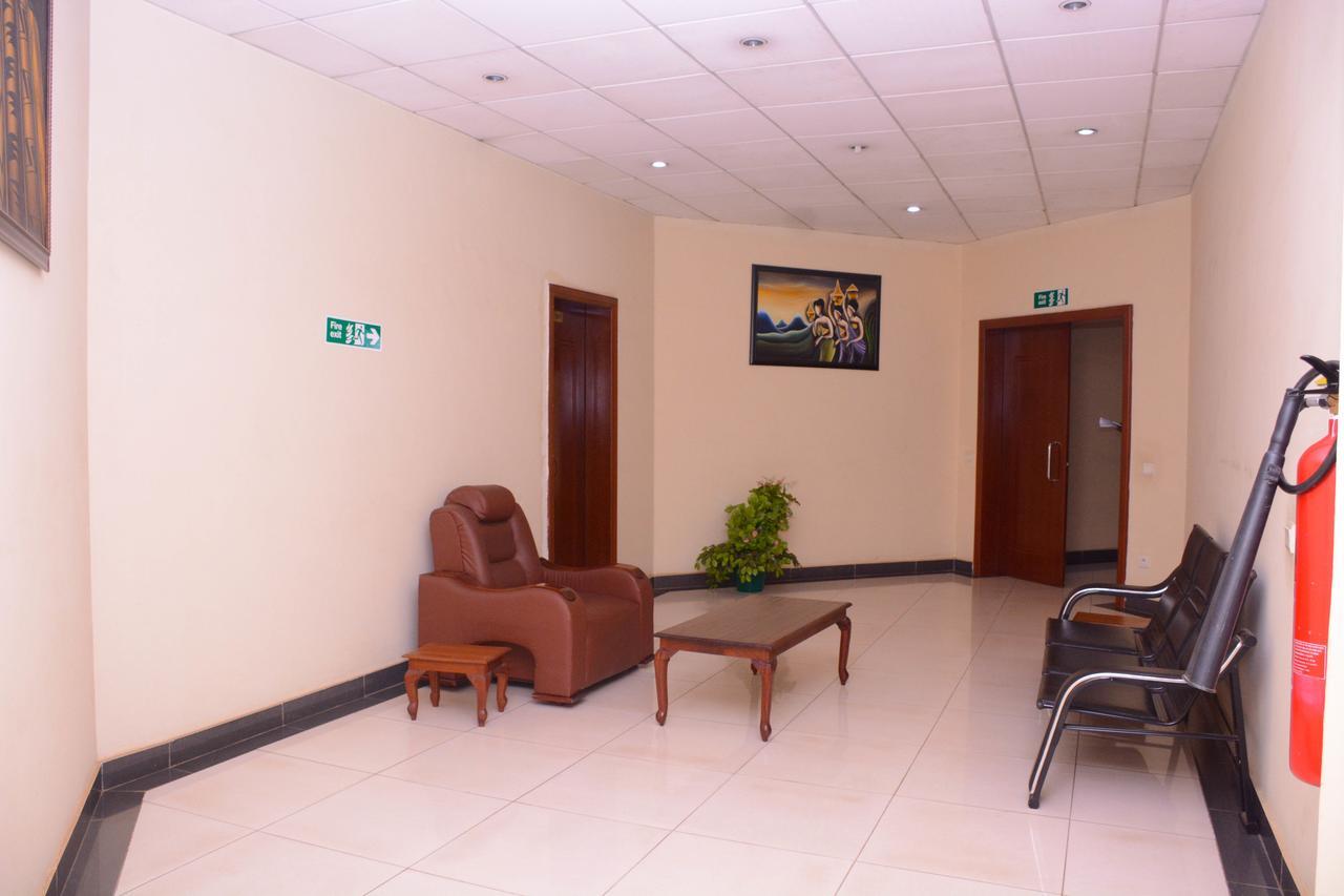 Beausejour Hotel Kigali Buitenkant foto