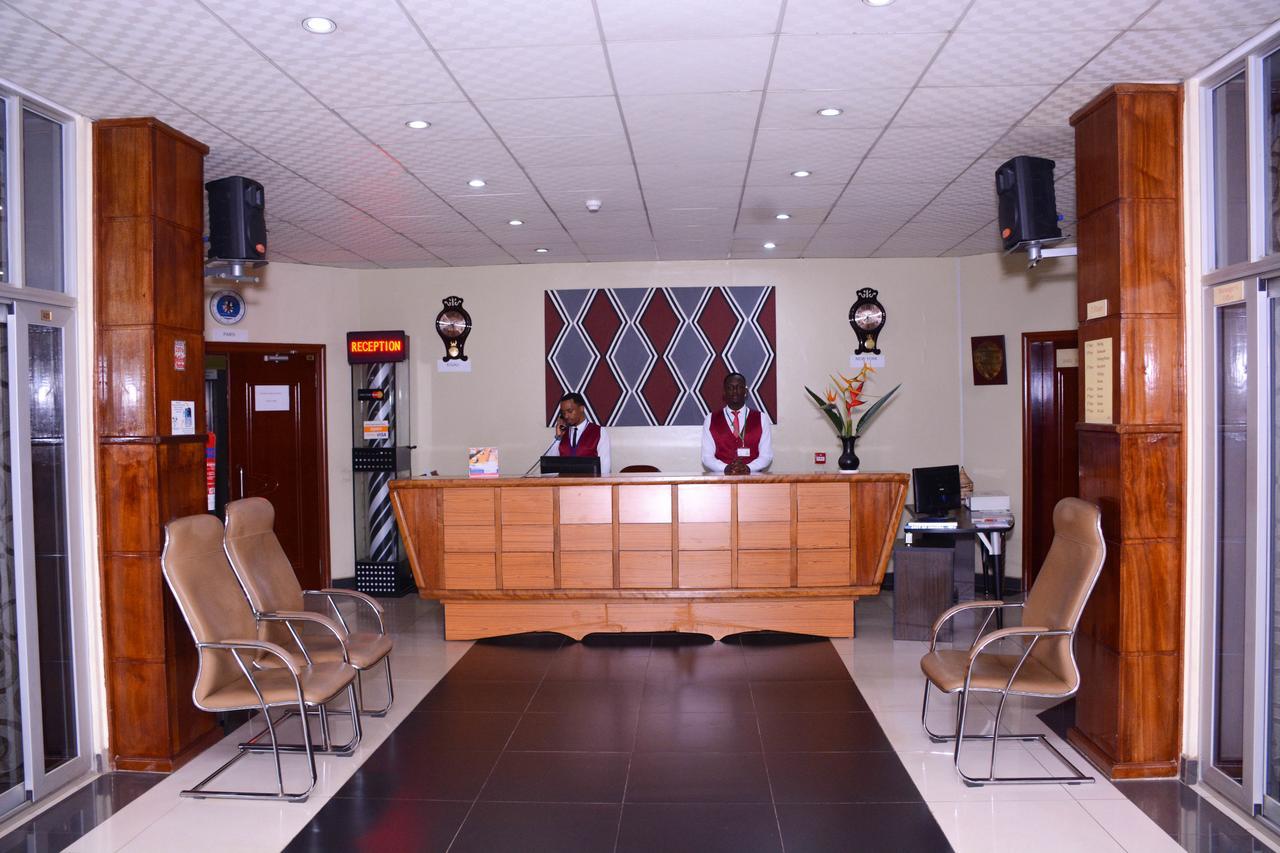 Beausejour Hotel Kigali Buitenkant foto